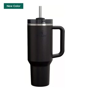 NWT Stanley quencher h2.0 tumbler 40oz